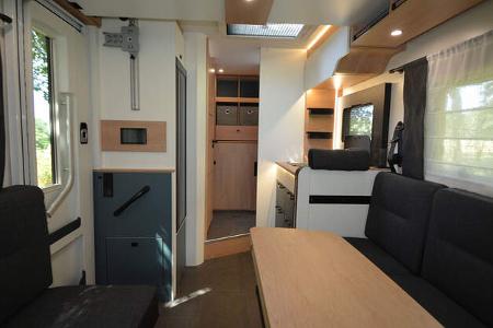 Teilintegrierter Pilote Atlas 656 Hubbett