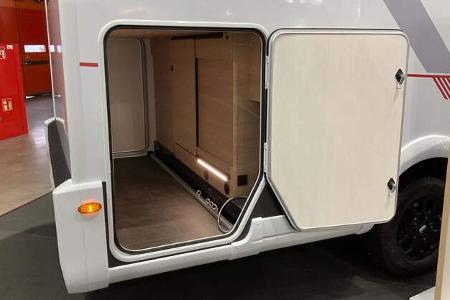 Pilote Atlas, Heckgarage