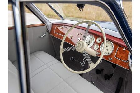 Tatra T77