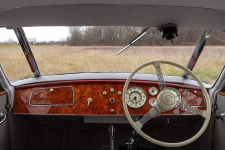 Tatra T77