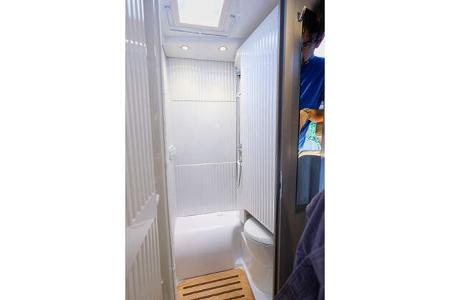 f Etrusco V 6.6 SF Dusche