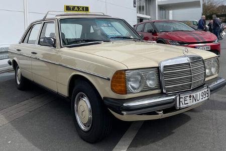 Mercedes 200D W123 Taxi Techno Classica (2023)