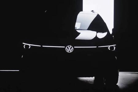 VW Golf 8 Facelift Teaser