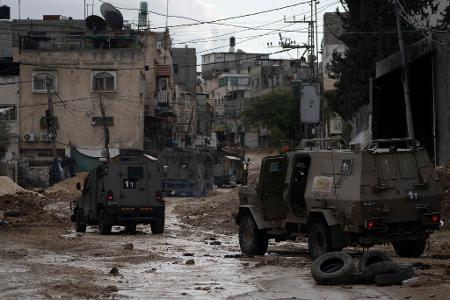 Wieder gibt es bei einem israelischen Militäreinsatz Tote im Westjordanland. 