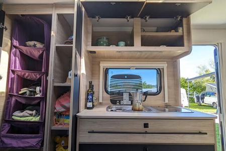 Caravelair Sport Line 486 Stauraum Schrank