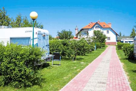Campingplatz, Rosa Stra§e, BŠume, HŠuser, Himmel