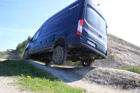 Sunlight Cliff 4x4 Ford Transit Verschränkung