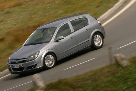 Passabfahrt mit einem Opel Astra H