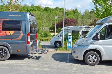 Stellplatz, Caravans, Parken, BŠume, Himmel