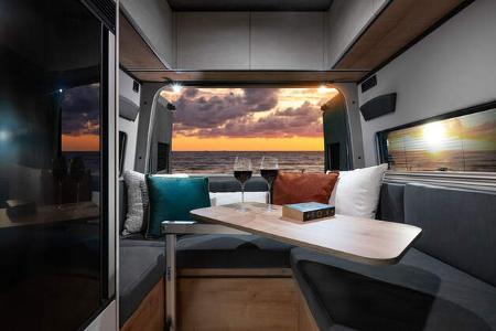 Globe-Traveller Falcon 2YS