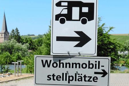 Stellplatz Schild