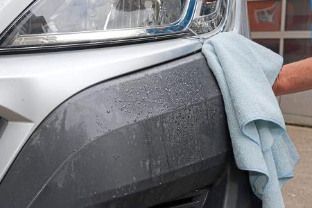 Kunststoffpflege am Reisemobil f
