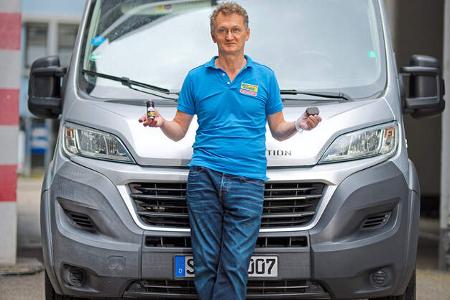 Kunststoffpflege am Reisemobil f