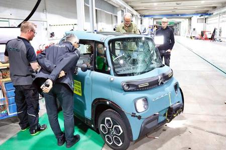 Dekra Crash Microcars Citroen Ami und Aixam