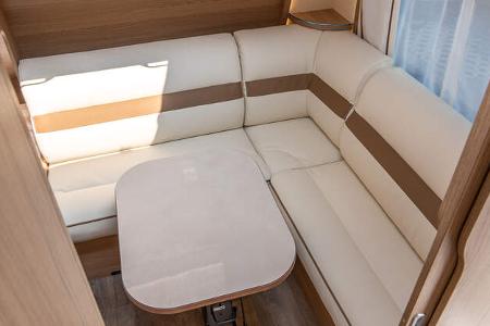 RS-Edition VIP 710 K (2025) L-Sitzgruppe im Bug