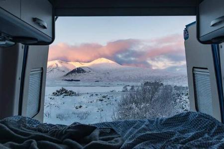 Weihnachten im Camper Berge