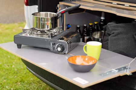 Dacia Jogger mit Campingbox Fläche