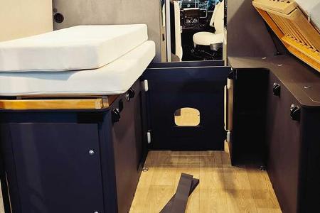 Campingbus, Querbett, Heck, Beladung