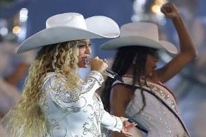 NFL-Halbzeitshow an Weihnachten: Beyoncé performt mit Tochter Blue Ivy