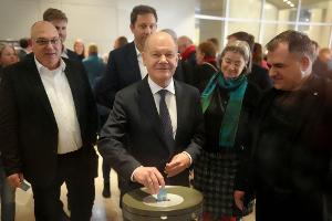 Steinmeier verkündet Neuwahlentscheidung