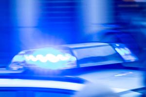 Durchsuchungen nach Angriff auf SPD-Mitglieder und Polizei