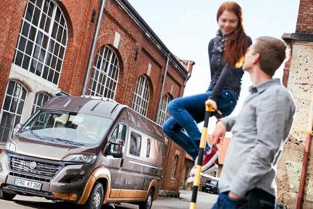 Der Plus soll Käufer überzeugen, die auch bei einem Campingbus nicht auf LUXUS UND EXKLUSIVITÄT verzichten wollen. Der Plus soll Käufer überzeugen, die auch bei einem Campingbus nicht auf LUXUS UND EXKLUSIVITÄT verzichten wollen.