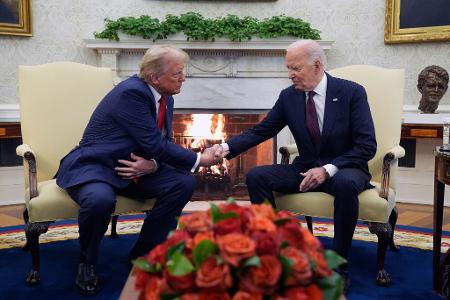 Dass der 82-Jährige die Amtsgeschäfte ausgerechnet an den Republikaner Donald Trump übergeben muss, ist für ihn besonders bitter. (Archivbild)