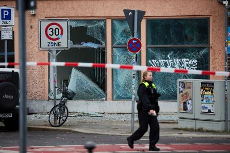 Der Einsatz von Kugelbomben verursachte Schäden und besorgt viele Menschen. 