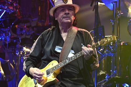Carlos Santana bricht sich Finger: Konzerte in Las Vegas verschoben Carlos Santana bricht sich Finger: Konzerte in Las Vegas verschoben