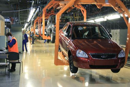 2024 wurden in Russland nach einem schweren Umsatzeinbruch zuvor wieder mehr Autos verkauft. (Archivbild) 2024 wurden in Russland nach einem schweren Umsatzeinbruch zuvor wieder mehr Autos verkauft. (Archivbild)