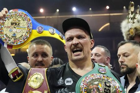 Platz 1: Oleksandr Usyk (Ukraine) - 22 Kämpfe, 22 Siege, 14 durch K.o. - Als erster Boxer seit dem legendären Evander Holyfield hat es Oleksandr Usyk geschafft, unumstrittener Cruiser- und unumstrittener Schwergewichts-Weltmeister zu werden. Keine Frage: Usyk ist zurzeit der beste Schwergewichtler der Welt, der legitime Meister aller Klassen.