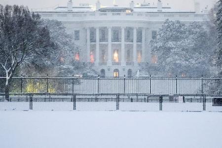 Auch in der US-Hauptstadt Washington und der Region fielen bis zu 20 Zentimeter Schnee.