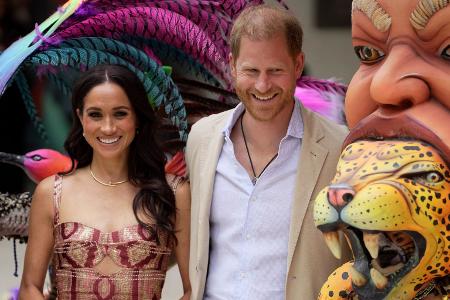 Nicht mehr im Dienste der Krone: Meghan und Harry - hier bei einem Besuch in Kolumbien. (Archivbild)