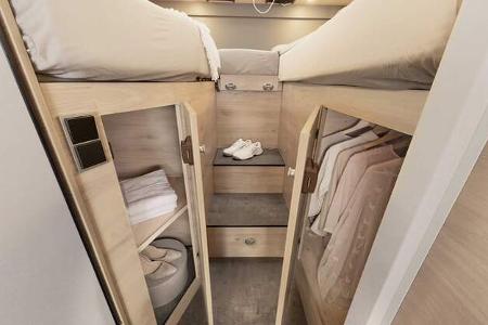 Wohnmobil, Schrank, Bett