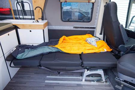 Rocket Camper Base, Liegesitzen