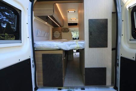 Campingbus, Bett, französisches Bett