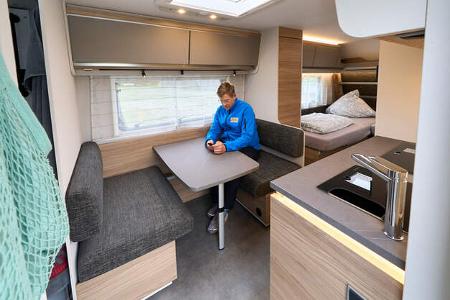 Dethelffs Nomad (2025) Dethleffs Nomad 490 EST Sitzgruppe