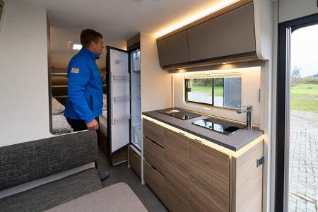 Dethelffs Nomad (2025) Dethleffs Nomad 490 EST Küche