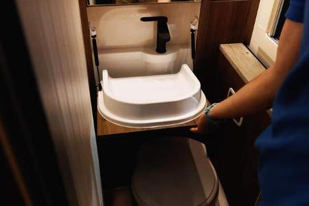 Kabe Novum Compact 720 LXL (2025)