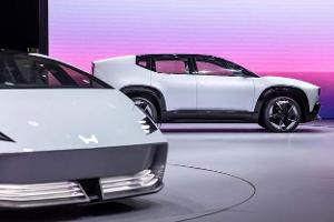 Honda enthüllt Elektro-SUV und E-Kombi-Limousine