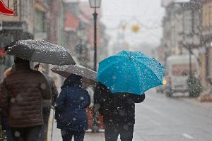 Schnee und Regen bei Temperaturen bis 14 Grad