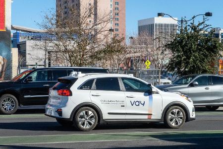 Vay Technology bringt Mietwagen ohne Fahrer im Auto zu den Kunden.