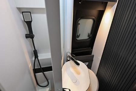 Adria Supertwin, Duschabtrennung