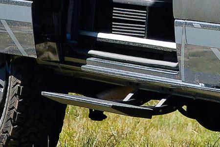 Hymer Grand Canyon, Trittstufe