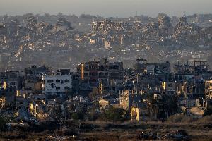 Gespräche in Katar - Geiselangehörige drängen auf Gaza-Deal
