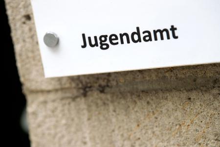 Personalmangel und Überlastung gibt es in vielen Jugendämtern. (Archivbild)