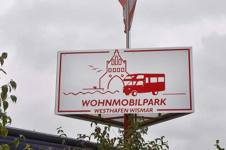 Wegweiser , Wohnmobilpark Westhafen