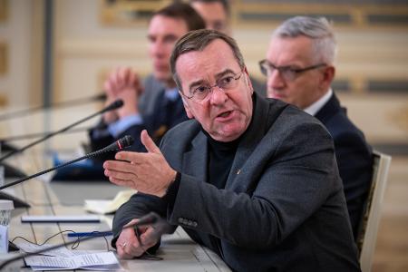 Im Fokus der Gespräche in Kiew steht für Bundesverteidigungsminister Boris Pistorius auch der Ausbau von Rüstungskooperationen.