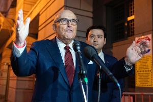Einigung im letzten Moment: Giuliani darf Wohnungen behalten