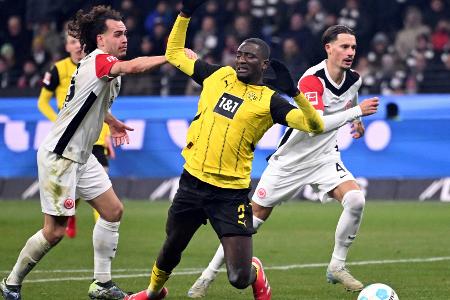 Schlager verteidigt Entscheidungen gegen Elfmeter für BVB Schlager verteidigt Entscheidungen gegen Elfmeter für BVB